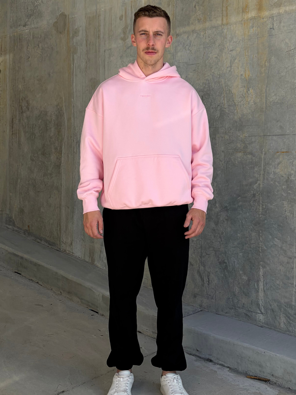 nathan is 6'1 and wears size L